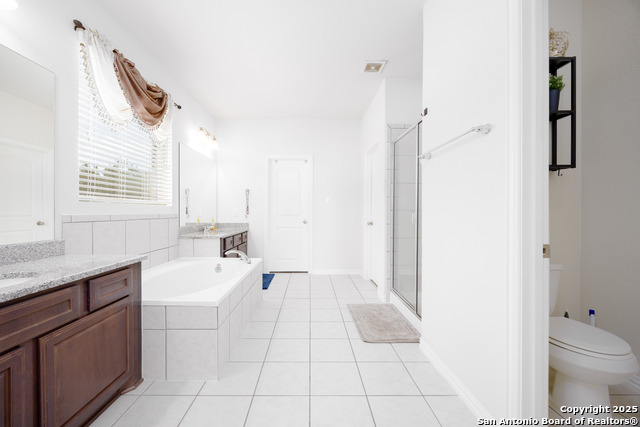 Image 5 of 35 For 2900 Sunridge Dr