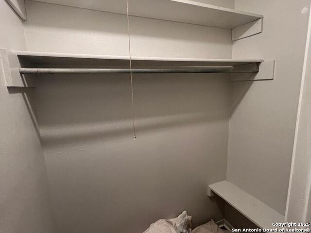 Image 11 of 13 For 1404 Glendale