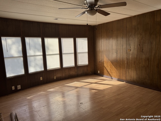 Image 11 of 14 For 8455 Northmont