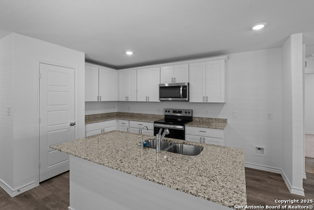 Image 5 of 22 For 8250 Hamrick Circle