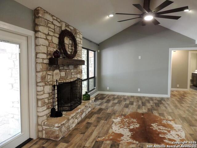 Image 10 of 54 For 13410 Lobelia