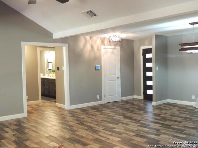 Image 15 of 54 For 13410 Lobelia