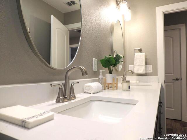 Image 43 of 54 For 13410 Lobelia