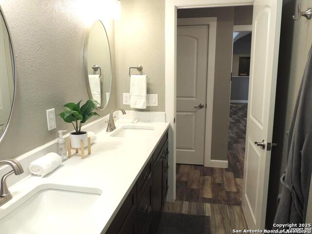 Image 44 of 54 For 13410 Lobelia