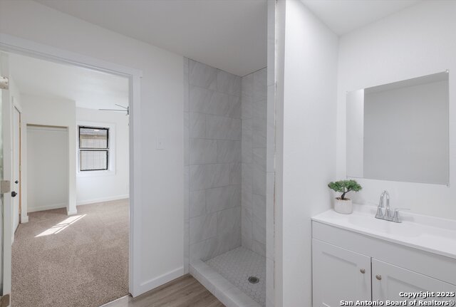 Image 16 of 26 For 7218 Luna Ct