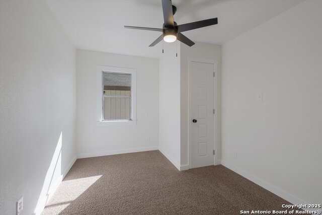 Image 20 of 26 For 7218 Luna Ct