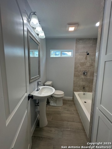 Image 8 of 24 For 138 Fordham  