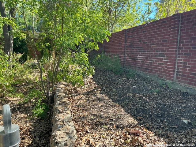 Image 5 of 9 For 134 Vassar  