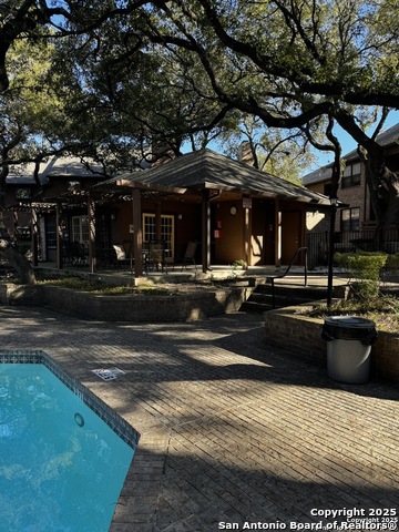 Image 14 of 17 For 10955 Wurzbach  109