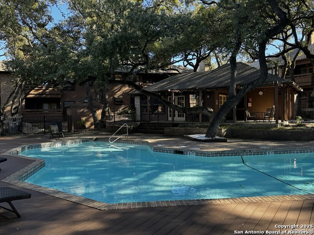 Image 16 of 17 For 10955 Wurzbach  109