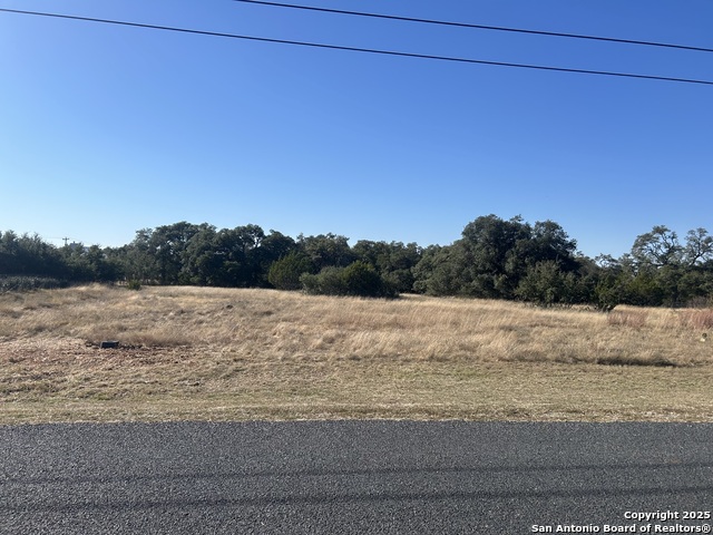 Details for 103 Calvin Barrett N, Blanco, TX 78606