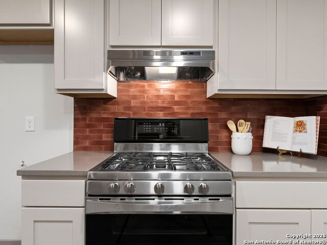 Image 11 of 41 For 14 Country Club Circle