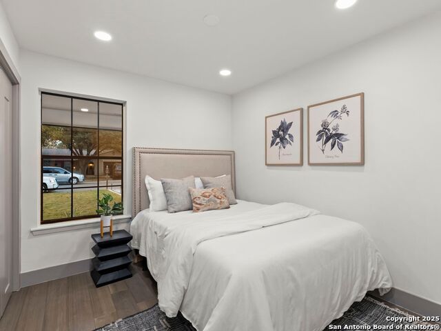 Image 22 of 41 For 14 Country Club Circle