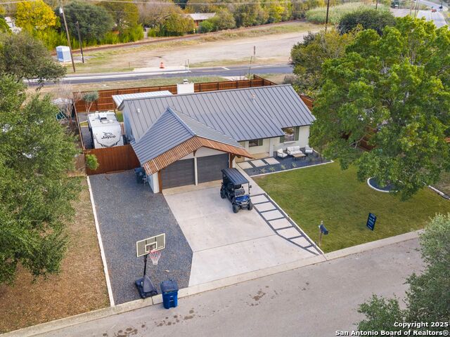 Image 32 of 41 For 14 Country Club Circle