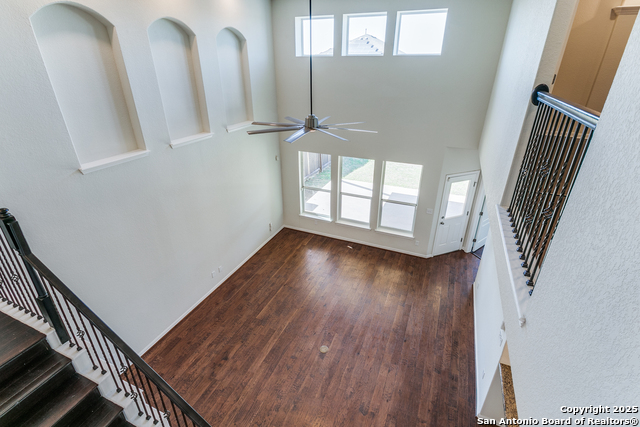 Image 19 of 30 For 7823 Bluebird Haven