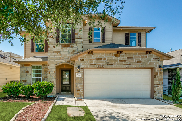 Image 2 of 30 For 7823 Bluebird Haven