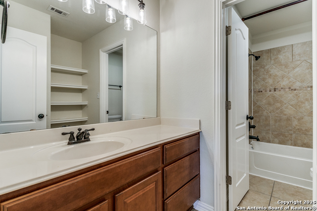 Image 24 of 30 For 7823 Bluebird Haven