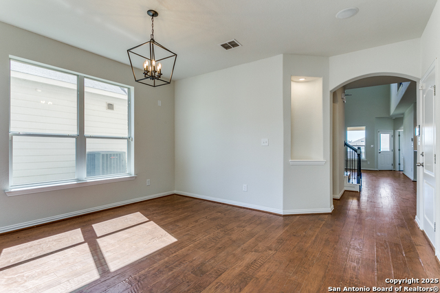 Image 5 of 30 For 7823 Bluebird Haven