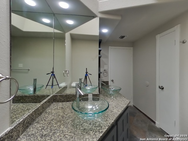 Image 13 of 17 For 3907 Briarcrest