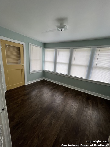 Image 9 of 9 For 212 Barrett