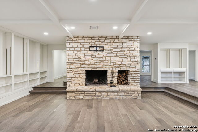 Listing photo id 10 for 1939 Wayside