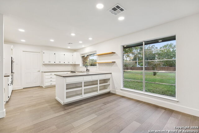 Listing photo id 11 for 1939 Wayside