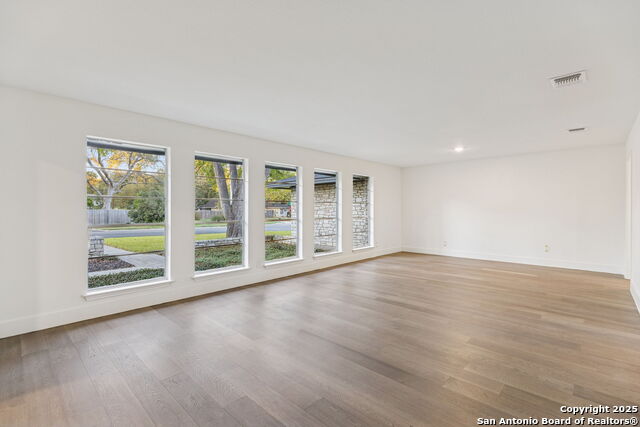 Listing photo id 19 for 1939 Wayside