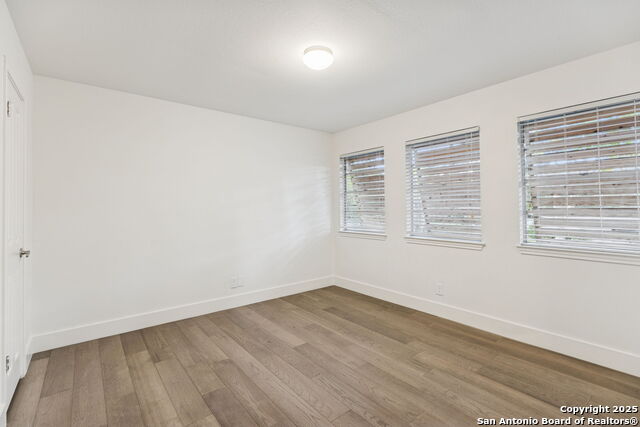 Listing photo id 22 for 1939 Wayside