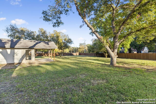 Listing photo id 36 for 1939 Wayside