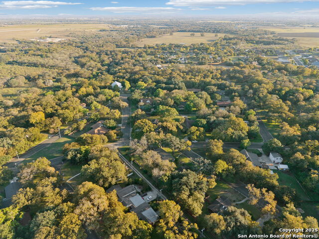 Listing photo id 39 for 1939 Wayside