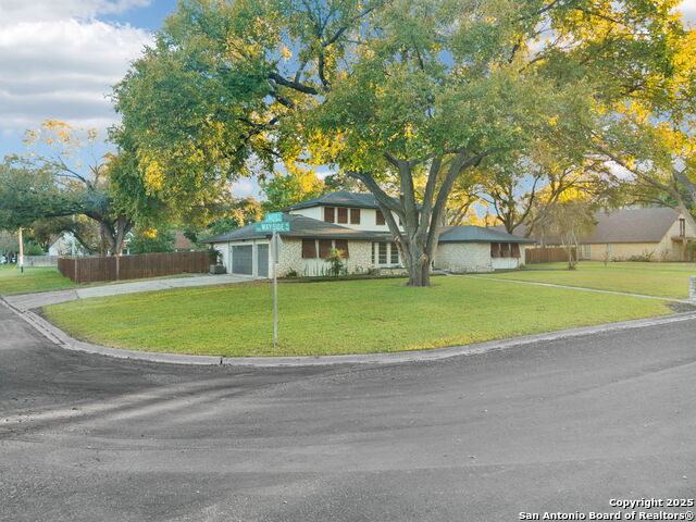 Listing photo id 3 for 1939 Wayside