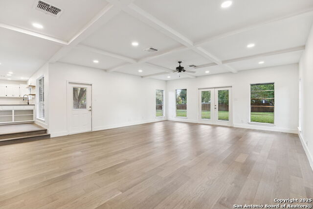 Listing photo id 7 for 1939 Wayside