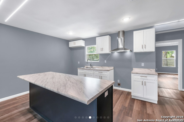 Image 6 of 11 For 146 Roslyn Ave