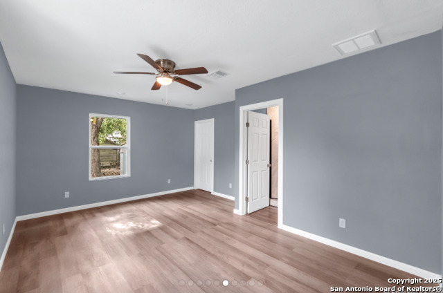 Image 7 of 11 For 146 Roslyn Ave