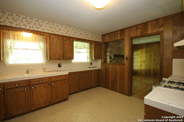 Image 8 of 15 For 2610 Kaiser Dr