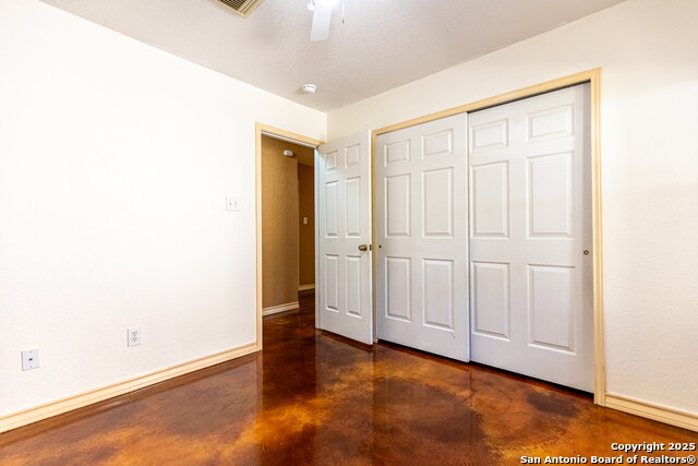 Image 19 of 35 For 22015 Pelican