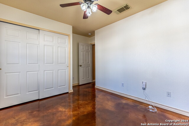 Image 21 of 35 For 22015 Pelican