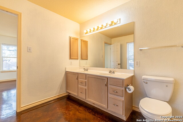 Image 29 of 35 For 22015 Pelican