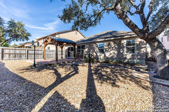 Image 34 of 35 For 22015 Pelican