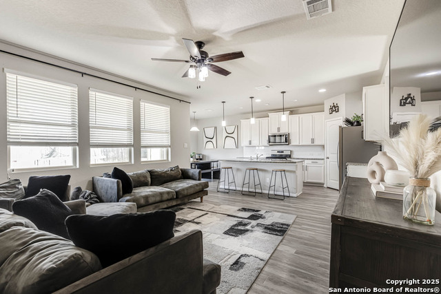 Image 11 of 36 For 6823 Dashmoor Creek