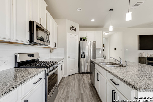 Image 16 of 36 For 6823 Dashmoor Creek