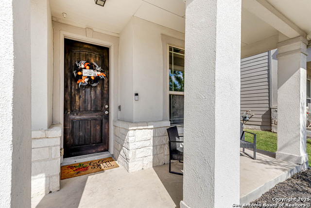 Image 4 of 36 For 6823 Dashmoor Creek