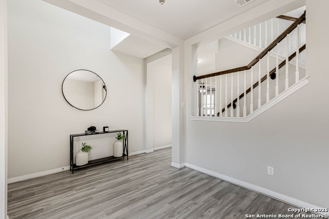 Image 7 of 36 For 6823 Dashmoor Creek