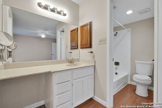 Image 19 of 21 For 105 Caleta  