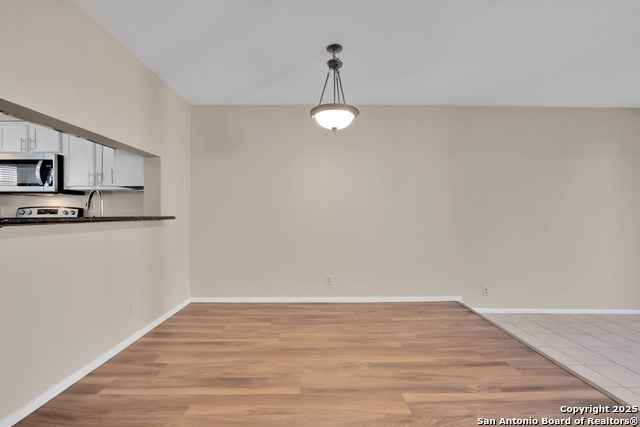 Image 9 of 21 For 105 Caleta  