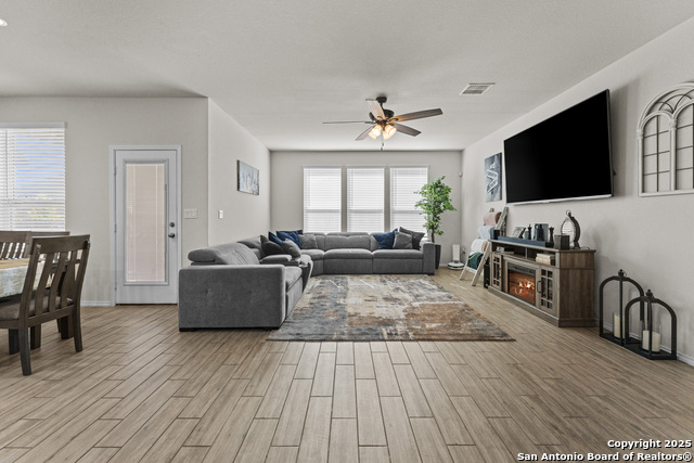 Image 23 of 43 For 12514 Thrall