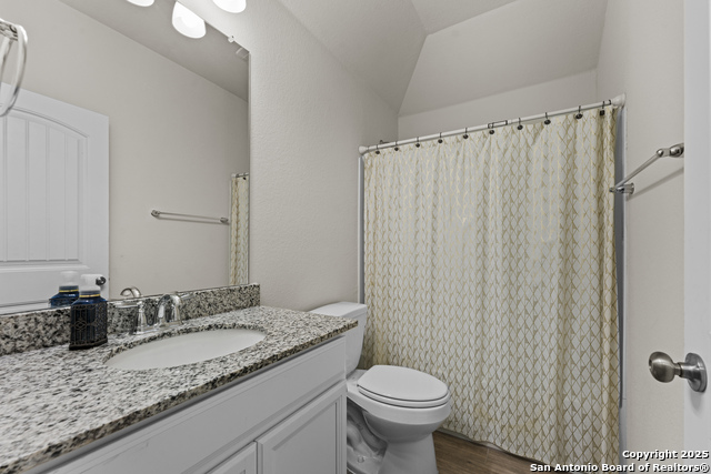 Image 38 of 43 For 12514 Thrall