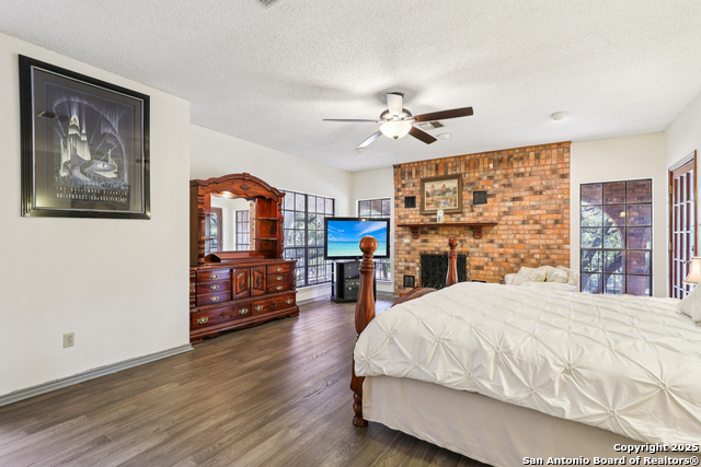 Image 23 of 45 For 12727 Old Wick