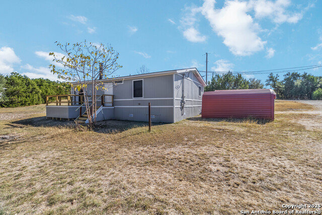 Listing photo id 14 for 294 Deer Run