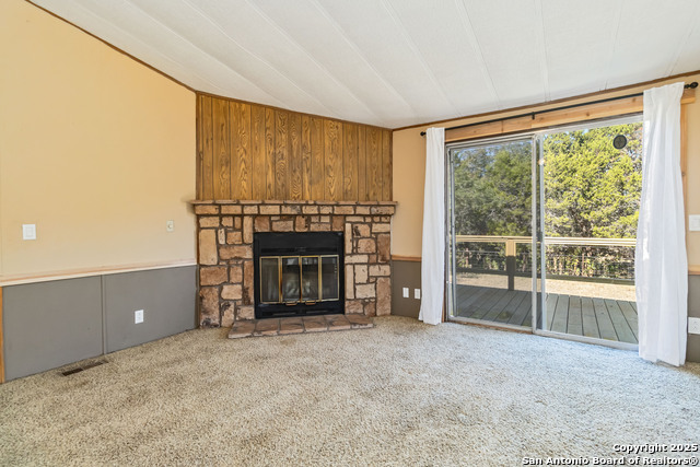 Listing photo id 25 for 294 Deer Run